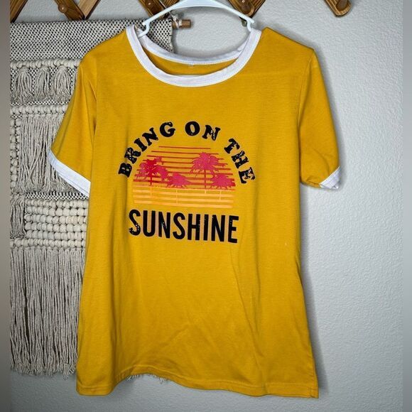 Yellow bring on the sunshine retro style T-shirt - Picture 1 of 3